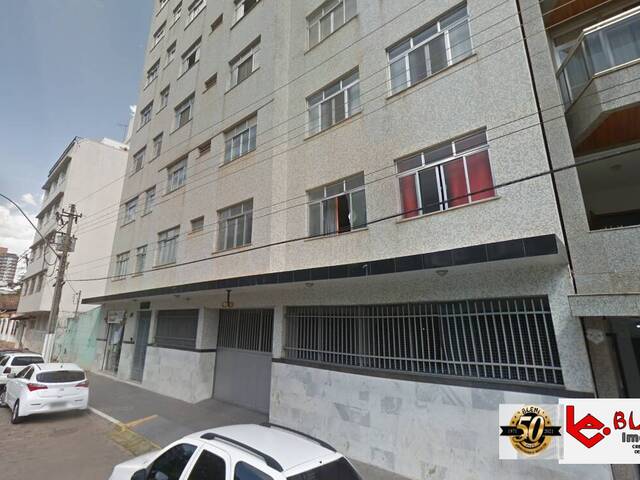 #513 - Apartamento para Venda em São Lourenço - MG