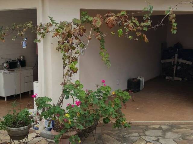 Casa para Venda em São Lourenço - 2